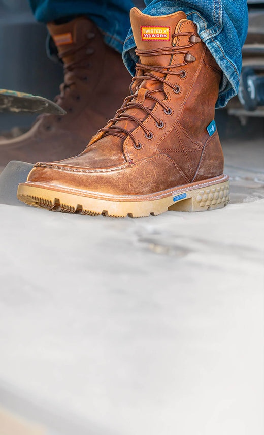 <h2>Reliable <strong>Comfort</strong></h2><p>Work footwear you can depend on. The safety features you need with the comfort you want.</p>