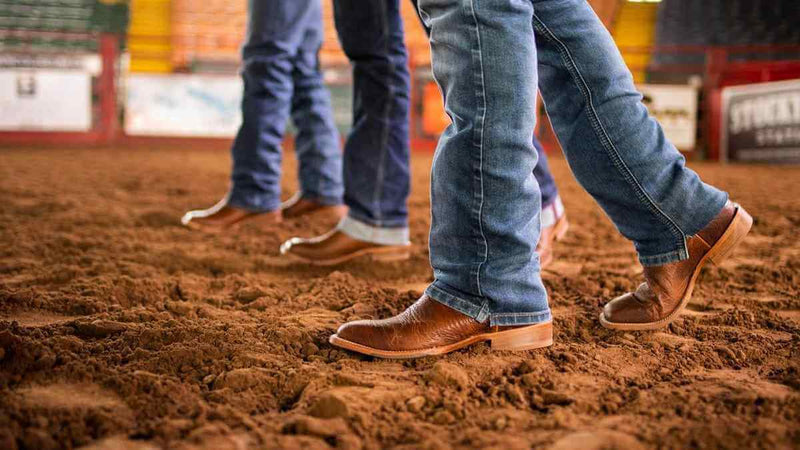 Botas de trabajo de cuero sin cordones: botas de trabajo cómodas y duraderas 