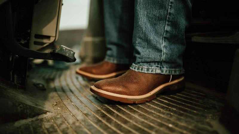 Cómo cuidar las botas de trabajo de cuero 