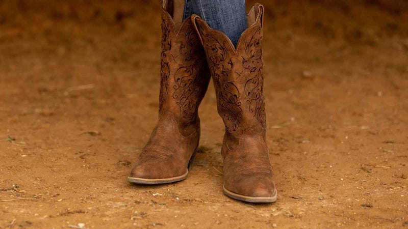 Botas estilo rancho para mujer: para algo más que tareas del granero 